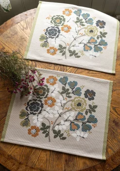 Bordstablett "Wild rose" i ekologisk bomull-Gudrun Sjödén New